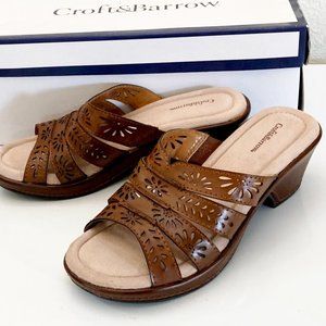 NEW Croft Barrow Slide Slip On Sandal Memory Foam 5.5 NIB Laser Cut Detail